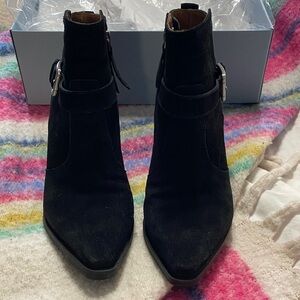 Antonio Melani Elegant booted black heels ❤️ Peatrie